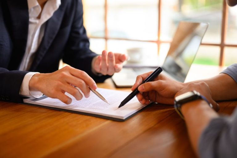 Legal settlement agreement documents showing settlement terms public record considerations and confidentiality obligations